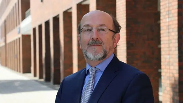 Le professeur Brian MacCraith a déclaré que l'urgence est «le mot clé» et que le groupe de travail sur les vaccins de l'État publiera des informations sur le déploiement des vaccins lorsqu'ils seront «disponibles et quand ils seront exacts». Photographie: Nick Bradshaw / The Irish Times.