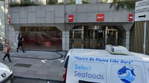 Le conseil d'administration de la société - dirigé par le président John Corrigan, qui a rejoint l'entreprise après l'accord - s'est engagé dimanche à procéder à un examen indépendant des conclusions du régulateur. Photographie de fichier: Google Street View