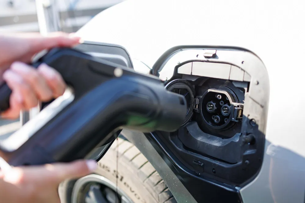Batteries électriques l’UE organise sa riposte industrielle face à la Chine